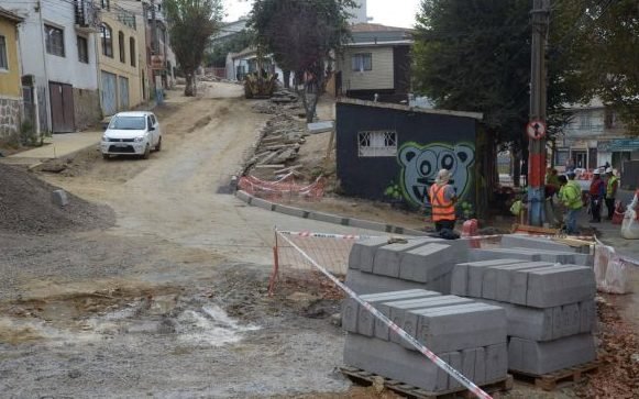 Pavimentarán más de 40 calles de Viña del Mar
