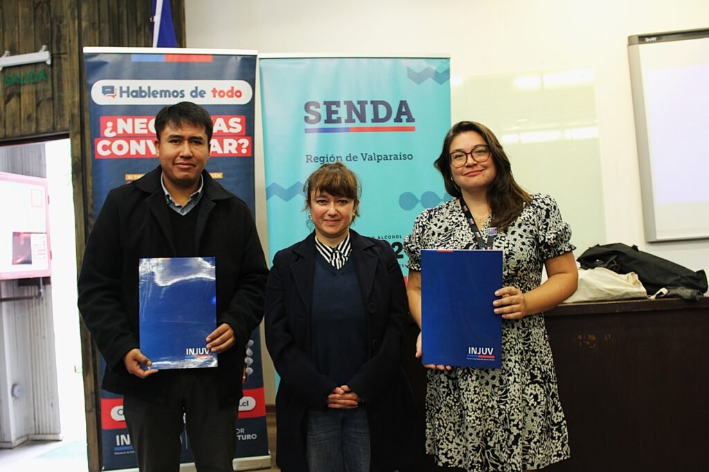 SENDA e INJUV fortalecen alianza para abordar desafíos juveniles en Valparaíso